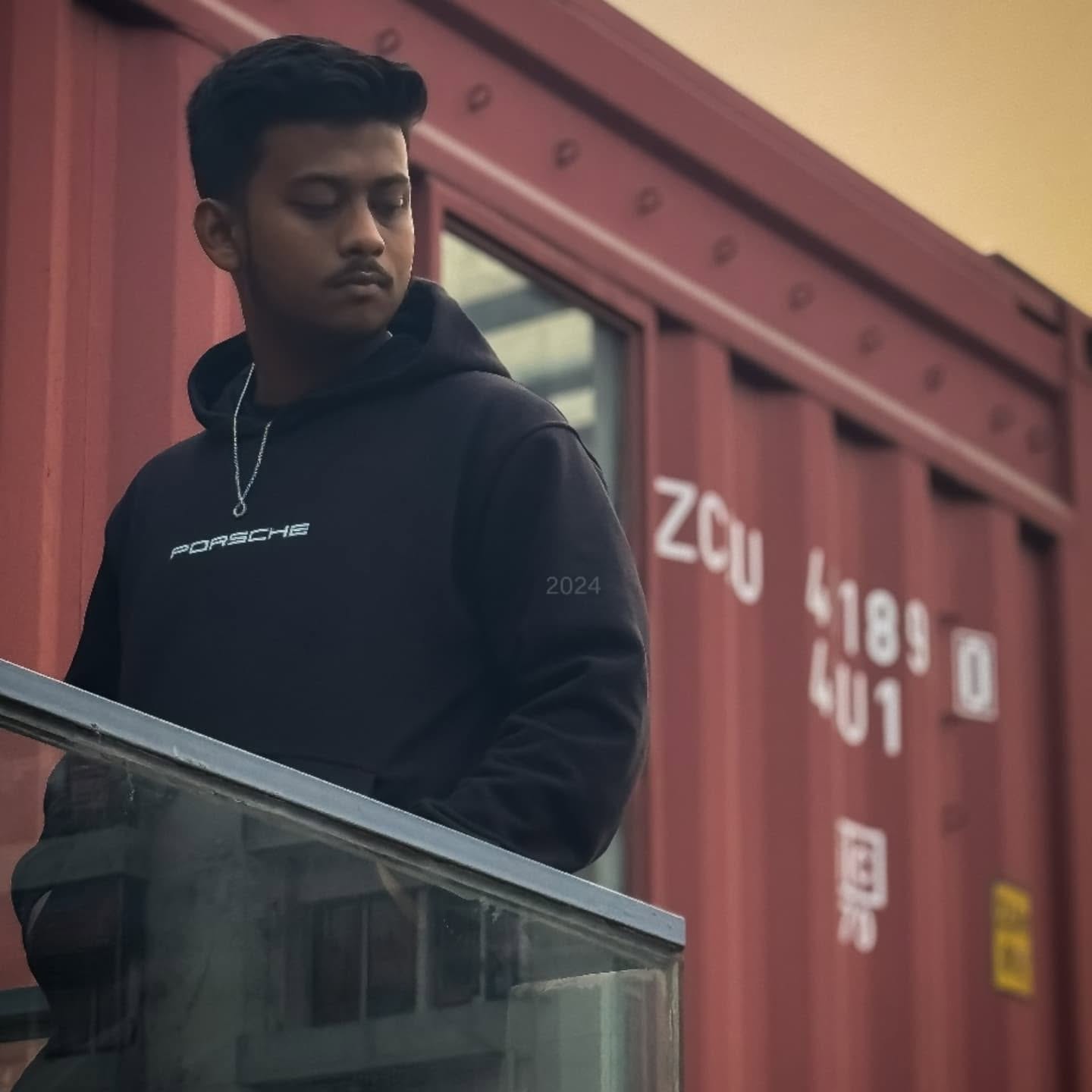Mahdi modeling shoot